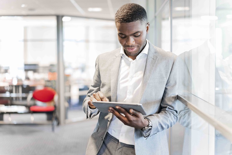 Digital tools for managing your shipments